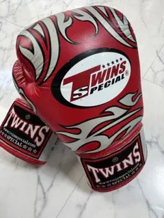 TWINS SPECIAL ボクシンググローブ 16 OZ ドラゴン柄　希少柄 TWINS SPECIAL ボクシンググローブ 16 OZ ドラゴン柄 希少柄 - メルカリ