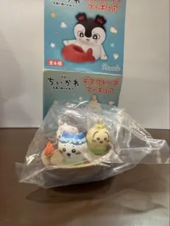 映画ちいかわ 人魚の島のひみつ　デスクトップフィギュア