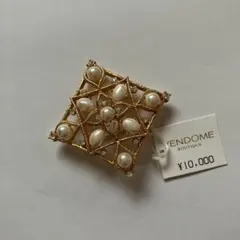 VENDOME BOUTIQUE ブローチ ゴールドカラー パール調のサムネイル