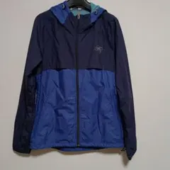 アシックス ランニングウェア　フード付きジャケット　 レディースM