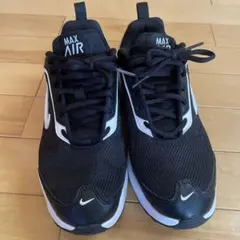 NikeエアマックスAPブラック/ホワイト スニーカー