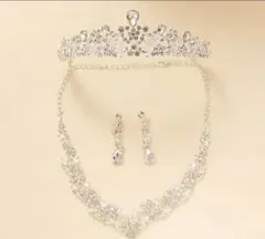 ウェディング　ティアラ　ネックレス　イヤリング　3点セット　ジルコニア