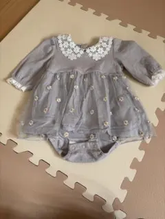 花柄刺繍付きロンパース・カバーオール