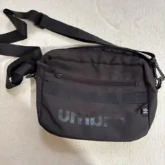 ショルダーバッグ umbro ブラック