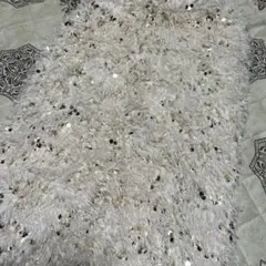 ホワイトファー風スパンコールタイトスカート