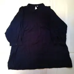 美品　しまむら　シーズンリーズン　着やせ刺繍ブラウス　黒　七分袖　ゆったりのサムネイル