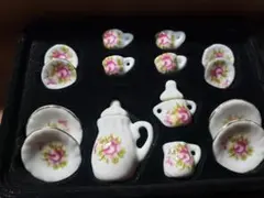 ミニチュア ティーセット　陶器製