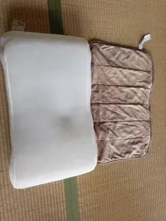 無印良品　MUJI 寝返りをうけとめるまくらと枕カバー　セットのサムネイル
