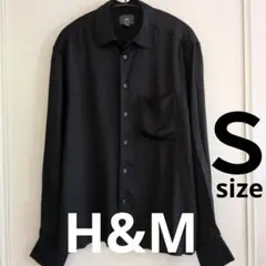 美品H&M ブラック シャツ S レギュラーフィット　レーヨン　黒