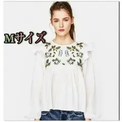 大人気！刺繍フリルブラウス?Mサイズ