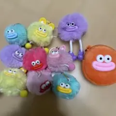 カラフルキャラクターキーホルダーとポーチセット