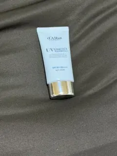 d'Alba UV Essence Waterfull サンクリーム
