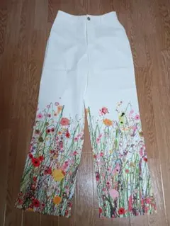 レディース　パンツ