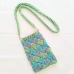 ハンドメイド 編み物 かぎ針編み パッチワーク風模様のスマホショルダーポーチ