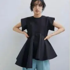 即日発送！美品 ルフィル レイヤードペプラムトップス ブラック - メルカリ