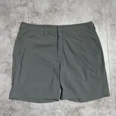 t*4様 マウンテンハードウェア トレッキング ショートパンツ グレー アウトドのサムネイル