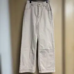 earth music&ecologyベージュ ストレートデニムのサムネイル