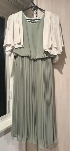 【値下げ】ドレス パーティードレス オケージョンドレスグリーンプリーツ ボレロ付