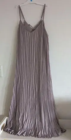 プリーツキャミワンピース　Honeys