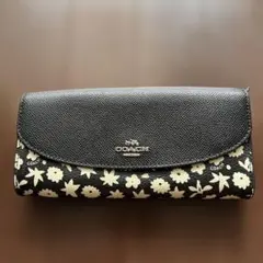 COACH 花柄　黒 X 白 フラワープリント 長財布