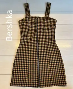 【新品未使用】Bershka チェックワンピースのサムネイル