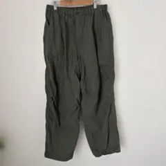 ユニクロC ワイドパラシュートパンツ　カーキ　M サイズ