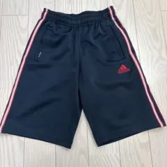 アディダス　ハーフパンツ140