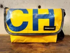 FREITAG フライターグ メッセンジャーバッグ イエロー ブルー 文字入り