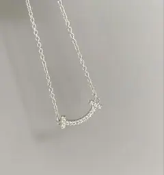 Tiffany スマイルモチーフ ネックレス ストーン付きのサムネイル