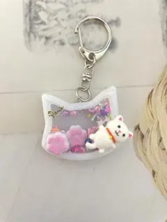 白猫 ネコ ハンドメイド チャーム シャカシャカ キーホルダー