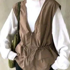 未使用FRIFUL『XXL』ジップアップ ナイロンベスト シャーリング 大人綺麗