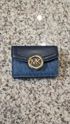 サ*ナ様 MICHAEL KORS 三つ折り財布 ネイビーのサムネイル