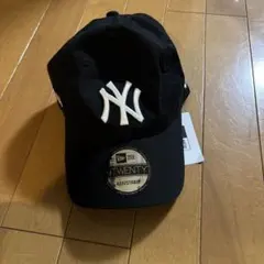 New Era 9TWENTY ブラック MoMAキャップ