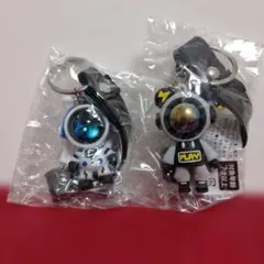 EXPLORE FUTURE　うさぎ宇宙飛行士キーホルダー　本体約6cm　2個