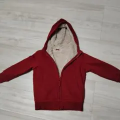 赤いフリース内側フード付きパーカー 110