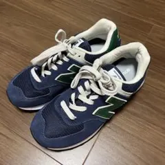 グリーン スニーカー