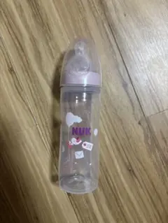 NUK 哺乳瓶