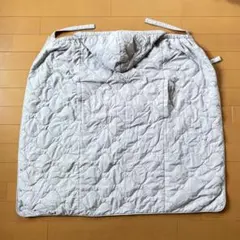 UNIQLO キルティング 抱っこ紐防寒ケープ