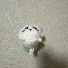 ちいかわ お座りぬいぐるみ　モモンガ　マスコット　ガチャガチャ