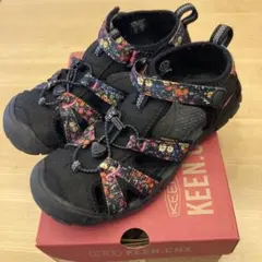 専用ページです。keen kids サンダル　22㎝