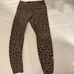 NIKE レオパード柄 レギンス