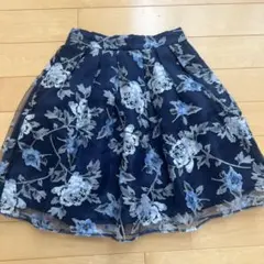 イング　ネイビー フラワープリント フレアスカート Mサイズ
