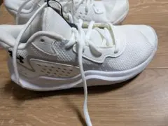 ★アンダーアーマー　Under Armour バスケットシューズ 22.5cm