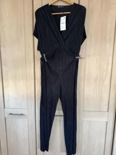 ☆未使用ZARA☆黒 オールインワン
