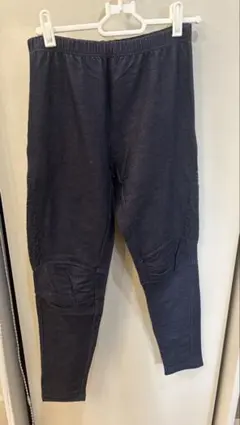 美品　UNIQLOネイビー ジョガーパンツ 柔らかい薄手のスウェット生地膝当てＬ