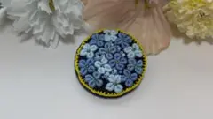 ❀ハンドメイド　皆既月食と紫陽花のブローチ　手刺繍❀