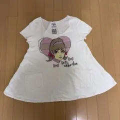 ひみつのアッコちゃんのキャラクターがプリントされたTシャツのサムネイル