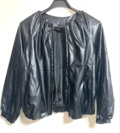 フェイクレザー ブラックジャケット