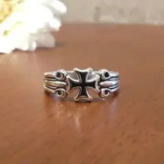 シルバー クロスモチーフ オープンリング ユニセックス ブラック
