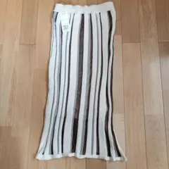 コムサイズム　アイボリーとブラウンのストライプタイトスカート